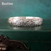 ดอกเหมย Bastiee 99.99% สร้อยข้อมือต่างหูเงินแบบบีบสเตอร์ลิงสำหรับผู้หญิงกำไลข้อมือสินค้าทำมือสไตล์ม้งกำไลวินเทจเครื่องประดับอย่างดีหรูหรา