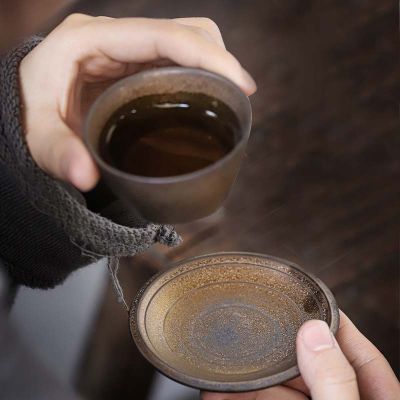 PINNY ย้อนยุคเซรามิกสนิมเคลือบถ้วยชาจานรองสไตล์ญี่ปุ่นกังฟูอุปกรณ์ชาเม็ดสีทนความร้อนถ้วยชาเสื่อ