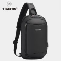 Tigernu กระเป๋าคาดอก วัสดุ TPU มี RFID และล็อค TSA กันขโมย สำหรับผู้ชาย ( 9.7นิ้ว ) 8100A