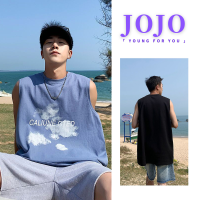 JOJO BOY เสื้อกั๊กแขนกุดผู้ชาย สไตล์เกาหลี แฟชั่น เป็นที่นิยม กราฟฟิตี สีทึบ หลวม กีฬา บาสเกตบอล ชายหาด เสื้อยืด