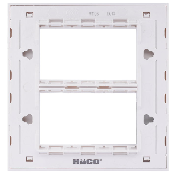 haco-แผงหน้ากาก-6-ช่อง-white-รุ่น-quattro-tj-w1106