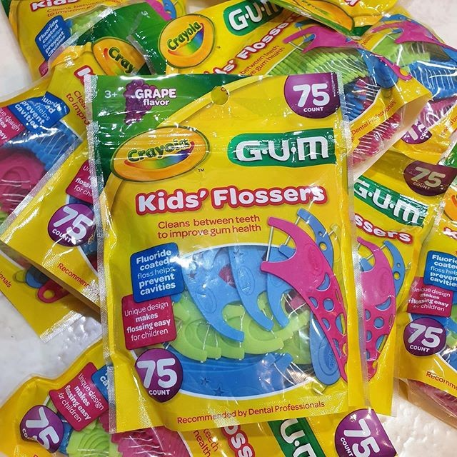 ของแท้-ไหมขัดฟันเด็ก-เคลือบฟลูออไรด์-75-ชิ้น-gum-crayola-kids-flosser-fluoride-coated-ages-3