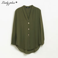 Lady Plus เสื้อคอวีแขนยาวแต่งกระดุม | Long Sleeve Blouse with V-Neck and Buttons เสื้อทำงานแขนยาว สีเขียว