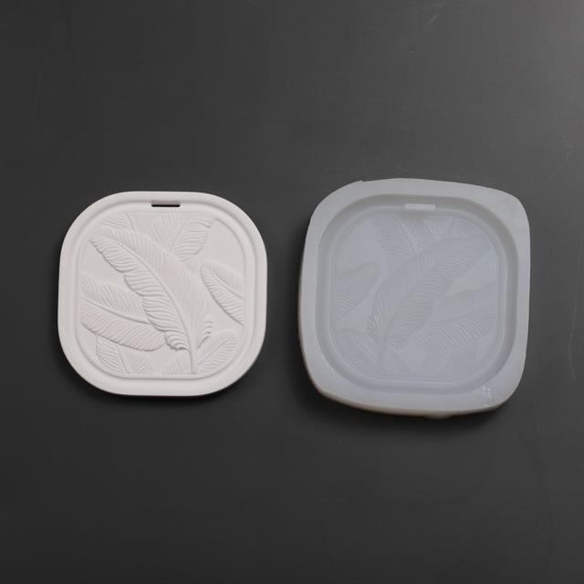 cc-aromatherapy-tag-plaster-silicone-mold-pendant-resin-molds-concrete
