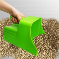 Feed Scoop พลาสติกยูทิลิตี้ Scoops สำหรับให้อาหารม้าแพะแกะ Bird Feed Scooper บริการอาหาร Ice Scoopers