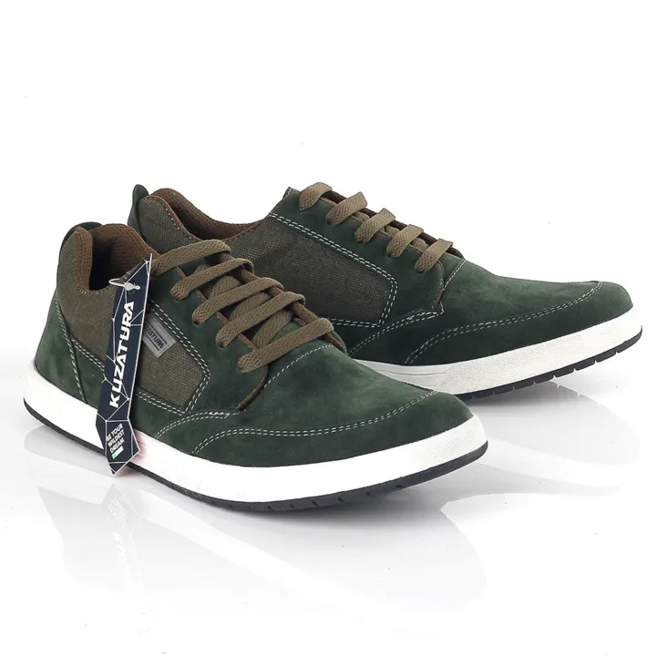 sporty mens shoes
