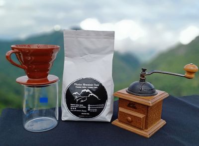 เมล็ดกาแฟพรีเมี่ยมคั่วกลาง 500 กรัม Phahee Mountain View Coffee (Full City) 500 g. กาแฟผาฮี้พันธุ์อาราบิก้า 100% (Single Origin) คั่วสดๆ