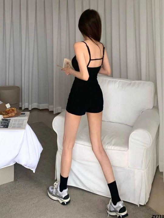 กางเกงเอวสูงสายรัดเล็กขาเล็กสบายๆฤดูร้อนสีดำสาวร้อนใส่แล้วดูผอมใหญ่หญิงจั๊มสูทกางเกงขาสั้น-yuweilian