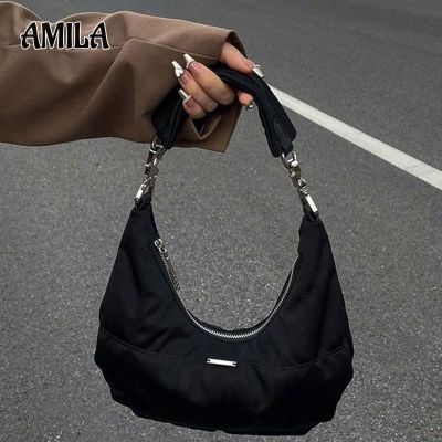 ☇™ ganzha3965 AMILA กระเป๋าผ้ากำมะหยี่สีดำทรงเสี้ยววินเทจ ดีไซน์เฉพาะของเกาหลี กระเป๋าแฟชั่นใต้วงแขน