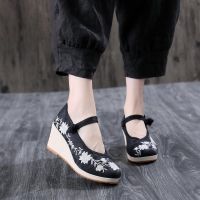 [Thai Beautiful Embroidered Shoes 2] Shilixiang 2020 Old Beijing Cloth Shoes Hanfu Ethnic Style รองเท้าส้นสูง ผ้าฝ้าย ปักลาย ใส่สบาย 011