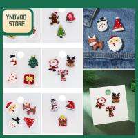 YNDVQO STORE 3/4PCS ซานตาคลอส ของขวัญเครื่องประดับ เคลือบ กระเป๋าเสื้อผ้า แจ็คเก็ต เครื่องประดับตกแต่งคริสต์มาส เข็มกลัดเข็มกลัด เข็มกลัดคริสต์มาส ผู้หญิง