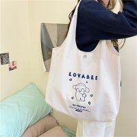 bangkokshop(B1792) กระเป๋าผ้าแคนวาส ลาย L O V A B L E ใบใหญ่