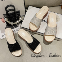 Kingdom_Fashion ร้องเท้าผูหญิง รองเท้าแตะลิ่ม รองเท้าแตะเสริมส้นผู้หญิง รองเท้ารัดส้น สะดวกสบาย อ่อนนุ่ม ความหนาพื้นรองเท้า 2023 ใหม่ B26G043 42Z231019