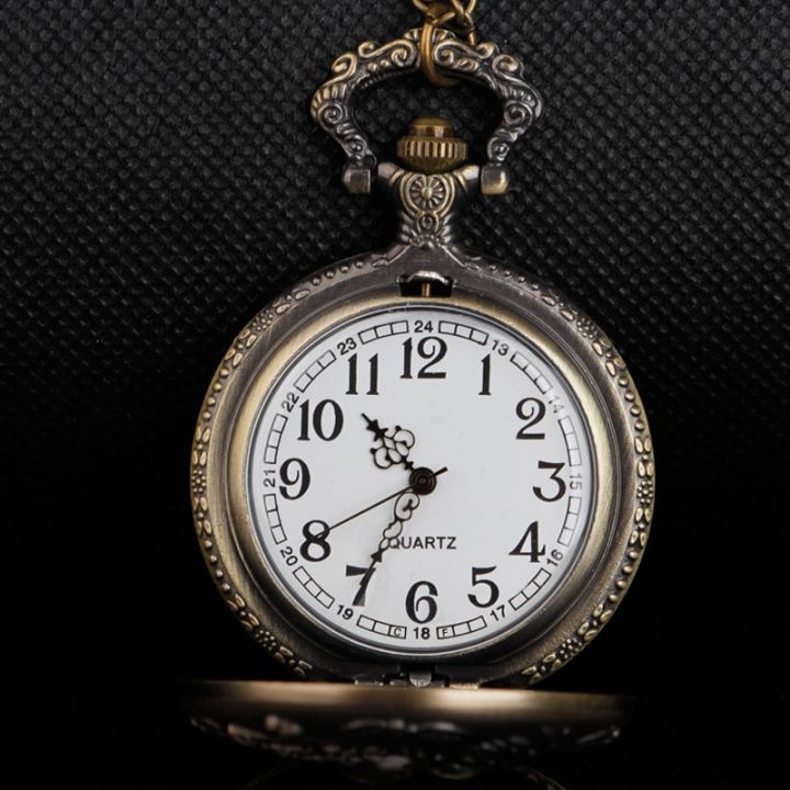 สร้อยคอจี้คุณภาพสูงนาฬิกาของขวัญคริสต์มาสกระเป๋าควอตซ์แกะสลักแบบโซ่พร้อมของขวัญของขวัญนาฬิกาผู้หญิง