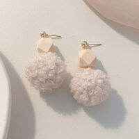 2020 Womens New Korean Temperament Hair Ball Plush Earrings