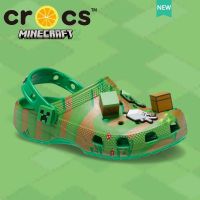 รองเท้า crocs เด็ก  MINECRAFT ELEVATED CLOG รองเท้าไปทะเล ไม้กางเขน ยกระดับได้ ไม้กางเขน สําหรับเด็ก|207657TH