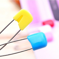 20PcsLot DIY Candy Color Safety Pins Findings Safe Secure Clips for Baby Care Shower Cloth Diaper Pins Brooch Holder