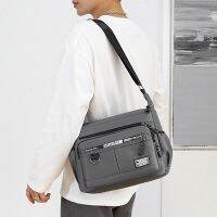 ผู้ชาย Messenger Crossbody กระเป๋าสะพายไหล่ขนาดเล็กสำหรับผู้ชาย Sling Pack สำหรับทำงานกันน้ำแนวธุรกิจ Oxford แพ็คกระเป๋าถือ