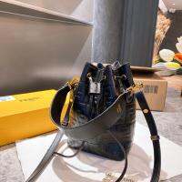 Fend.iˉuction bucket bag