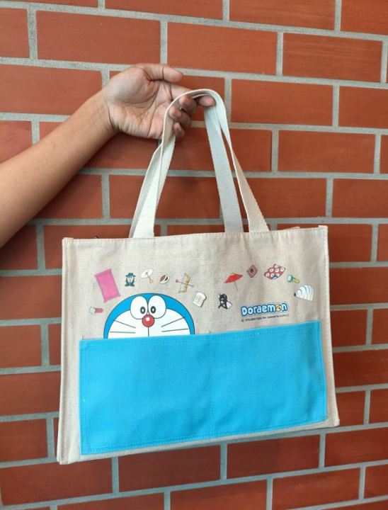 กระเป๋าผ้า-doraemon-canvas-tote-bag-คาเฟ่อเมซอน-limited-edition