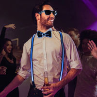 ผู้ชาย Light Up LED Suspenders Bow Tie Unisex ยืดหยุ่นปรับกางเกง Suspender เรืองแสง Led สำหรับเทศกาลดนตรีเครื่องแต่งกาย Party