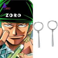 SMVU เสื้อผ้าสไตล์สตรีท ต่างหูคอสเพลย์ อะนิเมะ สีทึบทึบ ต่างหูห่วง Roronoa Zoro เรโทร แผ่นสีเงิน หัวเข็มขัดหูเซารอน สำหรับผู้ชาย