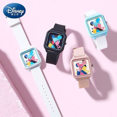 (($Most Popular $) Disney Mickey Watch 2022 นาฬิกาข้อมือควอตซ์ เรืองแสง หลากสี แฟชั่นสําหรับผู้ชาย และผู้หญิง