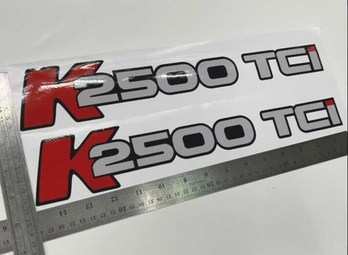 สติ๊กเกอร์แบบดั้งเดิม-ติดข้างประตู-kia-คำว่า-k2500-tci-sticker-ติดรถ-แต่งรถ-เกีย-สวย-งานดี-หายาก