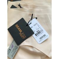 SABINA กางเกงชั้นใน Panty Seamless รุ่น Soft Collection กางเกงในไร้ขอบ ไร้ตะเข็บ รหัส SUXK108BK SUXK108CL