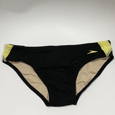 กางเกงว่ายน้ำ Speedo M