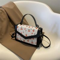 [COD] printed trendy square bag female 2022 new summer fashion simple foreign style casual Messenger