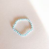 (พร้อมส่ง) Basic beads light blue กำไลไหมยืด