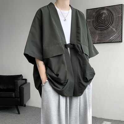 เสื้อเสื้อเชิ้ตขนาดใหญ่กว่าปกติมีกระเป๋าขนาดใหญ่สไตล์ญี่ปุ่นเสื้อคาร์ดิแกน Kimono ผู้ชายแฟชั่น2023สำหรับผู้ชาย