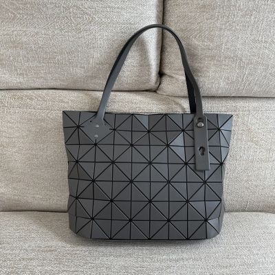 Issey Miyake Bag Ladies Tote Bag Single shoulder Tote Commuter Bag Large Rock Bag Diamond lattice geometry shopping bag