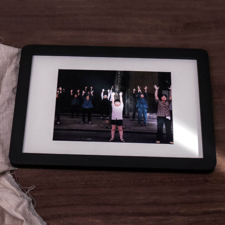 กรอบรูปไม้แข็งโค้งมนสุดสร้างสรรค์แขวนบนผนังกรอบรูปกรอบรูปกระดาษแข็ง-a4ขนาด6นิ้ว7นิ้ว8นิ้ว10นิ้วการจัดวางโต๊ะการติดตั้งบนกรอบรูป