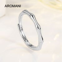 Aromani【พร้อมแล้ว!】แฟชั่นแหวนคู่ไม้ไผ่คลาสสิกเครื่องประดับหรูหราสำหรับเป็นของขวัญผู้หญิงผู้ชายที่รักเครื่องประดับพืชหวานแหวนเปิดสวยงาม