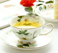 hotx【DT】 220ML fine bone china tea cup set with saucer camellia design tasse a cafe ceramic cup espresso coffee cups and saucer