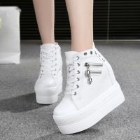 CODai424839 hchai shop New Women Shoes Casual Hidden Heels Shoes Thick Bottom Shoes Sport White Canvas Shoes (11cm) Kasut wanita baru kasual kasut tumit tinggi tersembunyi platform kasut sukan kanvas putih