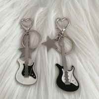 New Accessories Harajuku Y2k Guitar Love Heart Star Key Chain Women Sweet Cool Trend Pendant Vintage Aesthetic Party Gift