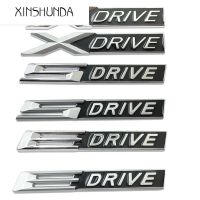 XSD โลหะโครเมี่ยม3มิติบังโคลนรถสีดำตัวอักษร XDrive EDrive SDrive ตราสัญลักษณ์สำหรับ BMW 1 3 4 5 6 7ชุด X1 X3 X4 X5 X6 GT X Driv