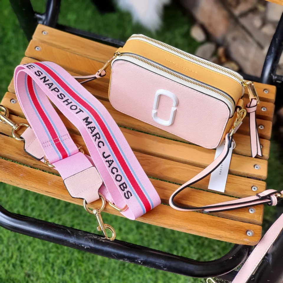 Original Ceramic Leather Snapshot Camera Crossbody Women's Bag With Pink Logo  Strap - Light Pink/Yellow