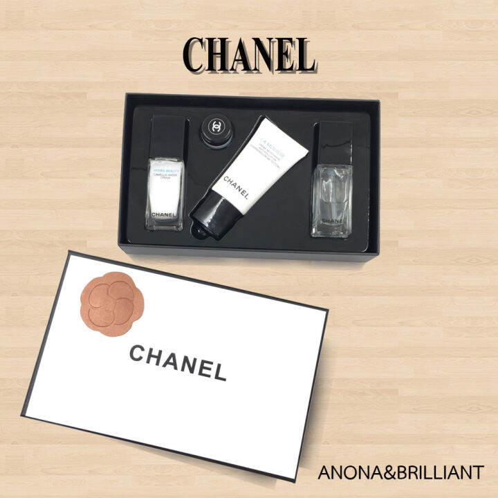 เซต-chanel-ครีมบำรุงผิว-มอยซ์เจอร์ไรเซอร์-เนื้อฟลูอิดที่อุดมด้วยความชุ่มชื้น-ช่วยให้ผิวหน้าดูสว่างและเปล่งประกายอย่างเป็นธรรมชาติ