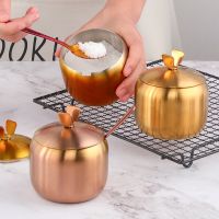 【 Party Store 】 Kitchen Stainless Steel Gold Seasoning Condiment Pot Lovely Design Spice Salt Sugar Container Pepper Jar Tool with Lid and Spoon
