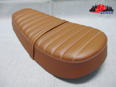 YAMAHA DT100 DT100X "BROWN" COMPLETE DOUBLE SEAT with "WHITE" STITCHING // เบาะ เบาะรถมอเตอร์ไซค์  สีน้ำตาลลอน ด้ายขาว สินค้าคุณภาพดี