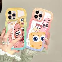 เคส Hp iPhone 14 14 14 Pro Max IPhone13 Pro Max 11 PRO MAX 12 12Pro Max XR XS MAX 6S 7 8 Plus SE 2020การ์ตูน Spongebob น่ารักแพทริคขอบคลื่นเคสครอบโทรศัพท์ TPU