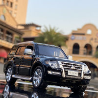 1:32 Mitsubishis PAJERO SUV ล้อแม็กรถยนต์รุ่น D Iecast และของเล่นยานพาหนะโลหะรถรุ่นเก็บเสียงและแสงจำลองเด็กของขวัญ