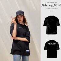 SATURDAY ยอดขาย No.1 เสื้อยืดโอเวอร์ไซส์ เสื้อแนวสตรีท Oversize streetwear เสื้อยืดคอกลม สกรีนลาย สีดำ cotton แร็ปเปอร์