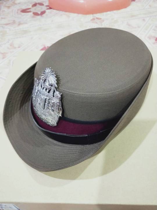 หมวกตำรวจหญิง-พร้อมหน้า-สีกากี
