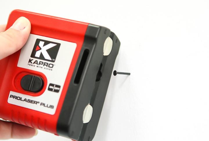 ผลิตภัณฑ์เครื่องวัดระดับด้วยเลเซอร์-kapro-862-red-cross-line-laser-พร้อมฐานแม่เหล็ก