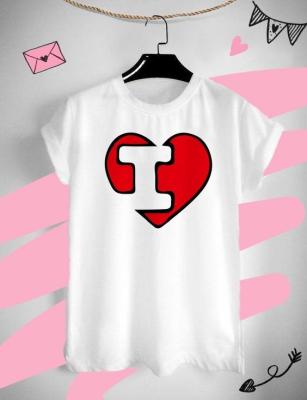 เสื้อยืดอักษรหัวใจ อักษร I ต้อนรับวันวาเลนไทน์ วันแห่งความรัก ด้วยเสื้อยืด Valentine สีสันสดใส ใส่สบาย ไม่ยืด ไม่ย้วย